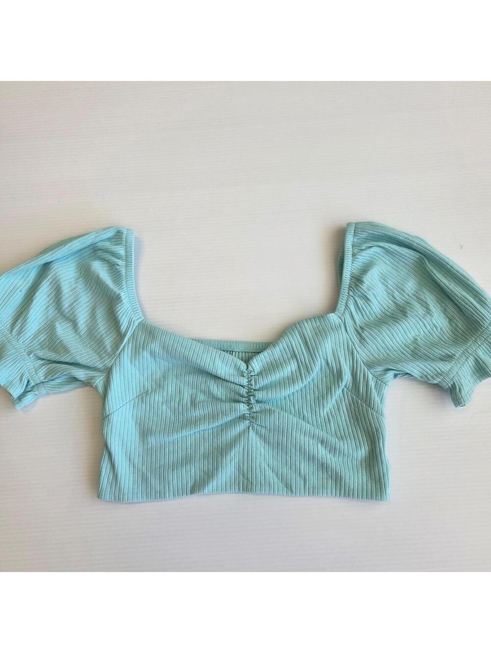 SO Clothing Women's Light Blue Ribbed Puffy Sleeve Crop Top, Size M